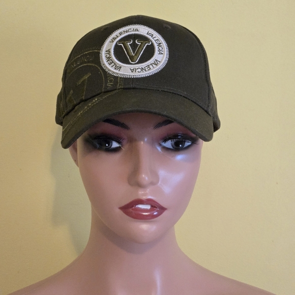 Robin Ruth Valencia Unisex Baseball Cap Embroidered Black Adjustable Cotton - Picture 16 of 16